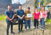 Dinas Pertanian Nisel Salurkan Bantuan Bibit Ternak Babi Bagi Enam Poktan