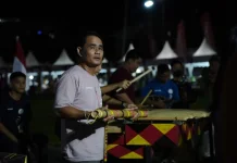 Tariwu Kembangkan Zaraini dan Forombu Musik Nias