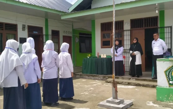 Hari Pertama Ujian TKA di MTsN Nisel Berjalan Baik