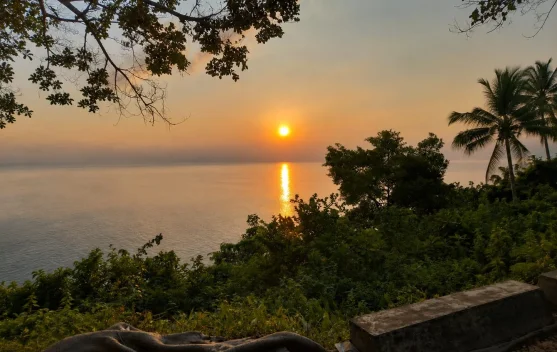 Genasi Suguhkan Panorama Sunrise di Jalur Lintas Nias