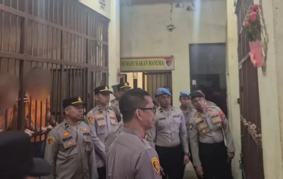 Wakapolres Nias Selatan Inspeksi Mendadak Ruang Tahanan Polri