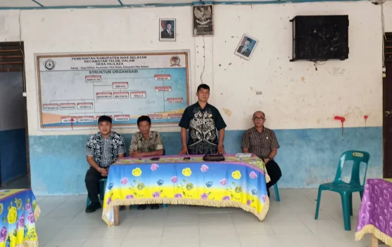 Camat Telukdalam Monitoring Dana Desa di Hililaza