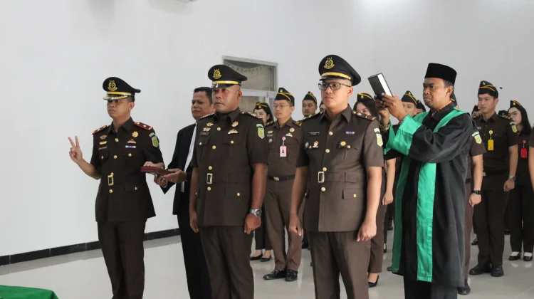 Kepala Kejari Nunukan Lantik Pejabat Eselon IV dan V, Tekankan Integritas