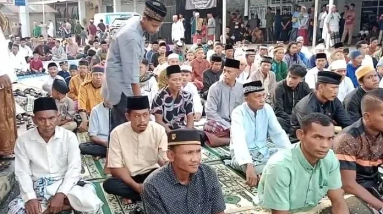 DLH Nunukan Serukan Hindari Alas Koran saat "Shalat Idul Fitri”