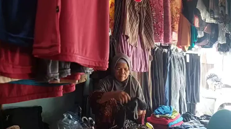 Daya Beli Melemah, Penjualan Pakaian di Nunukan Anjlok hingga 50 Persen