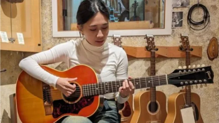 5 Rekomendasi Lagu NIKI yang Wajib Masuk Playlist