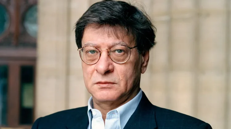 Mahmoud Darwish: Memperjuangkan Palestina lewat Puisi