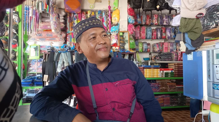 Penuhi Permintaan, Pedagang Peralatan Rumah Tangga Datangkan Barang Malaysia