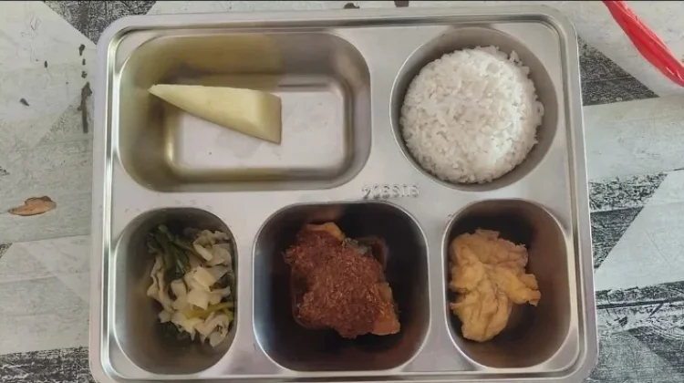 Orang Tua Murid Sambut Baik Program Makan Bergizi Gratis