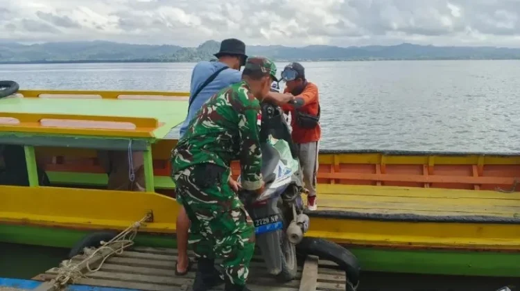 Pengawasan Babinsa di Pelabuhan Bikin Penumpang Lebih Nyaman