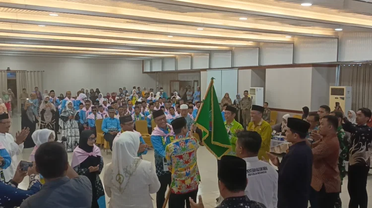 Raden Iwan Kurniawan Akhiri Penantian 13 Tahun, Siap Berangkat Haji 2026