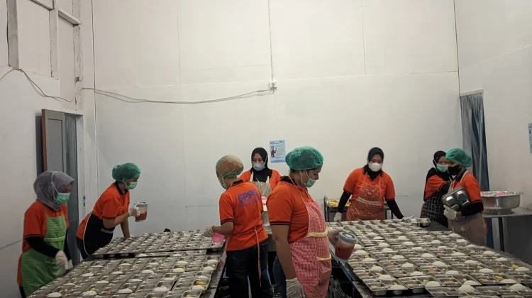 Antisipasi Kelangkaan, SPPG Bukit Arung Datangkan Pasokan Pangan Secara Mandiri