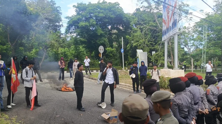 Mahasiswa Desak Kenaikan Upah, DPRD Jelaskan Aturan Pusat