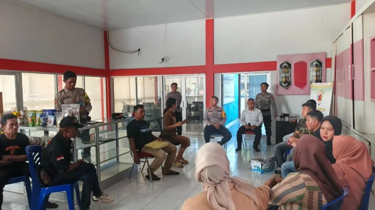 Pedagang Ikan Datangi UKM Center, Pemda Berikan Penjelasan