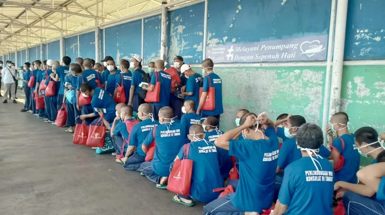 Ratusan Pekerja Migran Indonesia Dideportasi ke Nunukan Menggunakan Biaya APBN