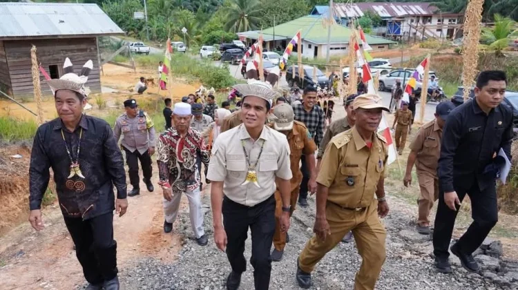 Muhammad Hatta Resmi Dilantik Jadi Pj Kades Persiapan Sekalayan