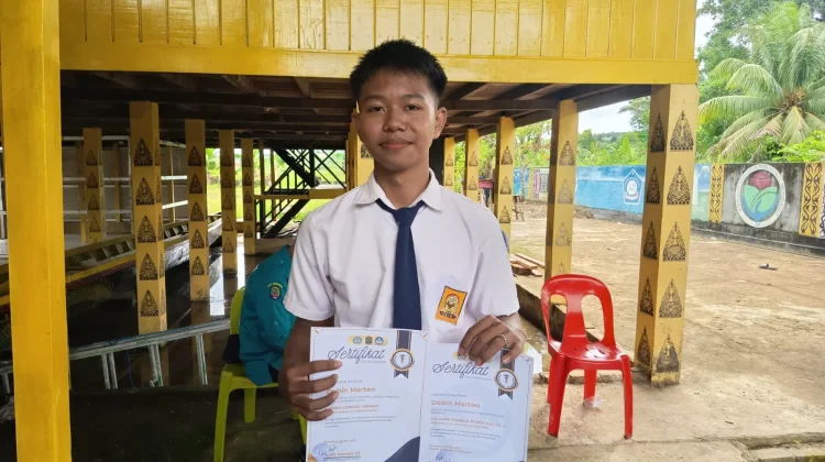 Debin Marten, Lulusan Berprestasi SMP-3 Nunukan