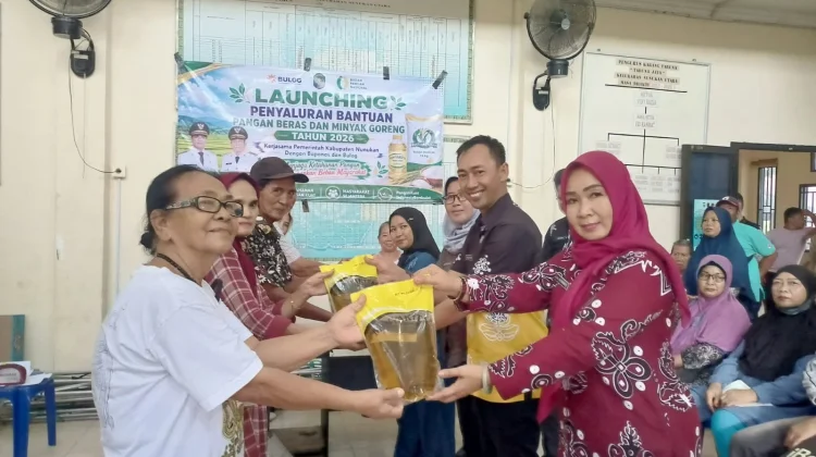 Ribuan Penerima Manfaat di Kabupaten Nunukan Menerima Bantuan Pangan Beras