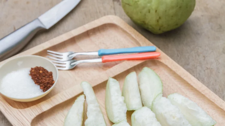 Jambu Biji Kaya Vitamin C, Baik untuk Kesehatan Tubuh