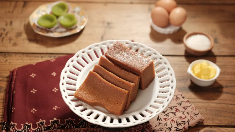 Kue Lapan Jam Simbol Kemewahan dari Generasi ke Generasi