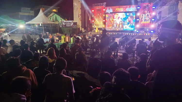 Warga Nunukan Antusias Padati Alun-alun untuk Nobar Final Piala Dunia 2026