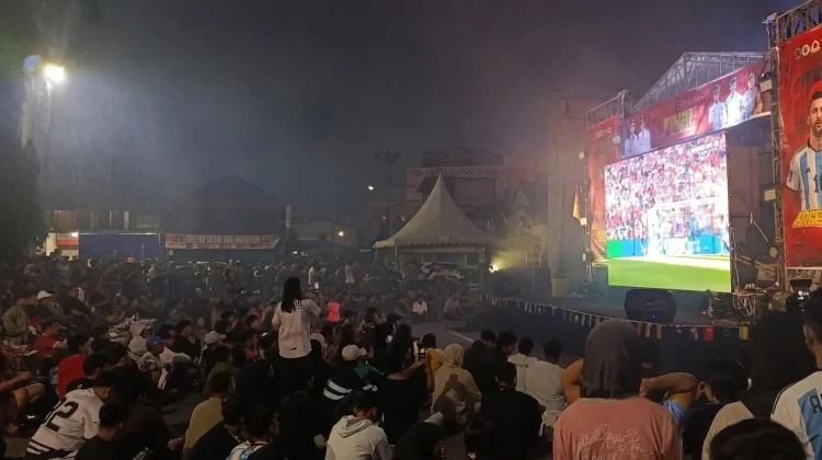 Ribuan Warga Padati Nobar di Alun-alun Nunukan, Spanyol Kunci Gelar Juara Dunia