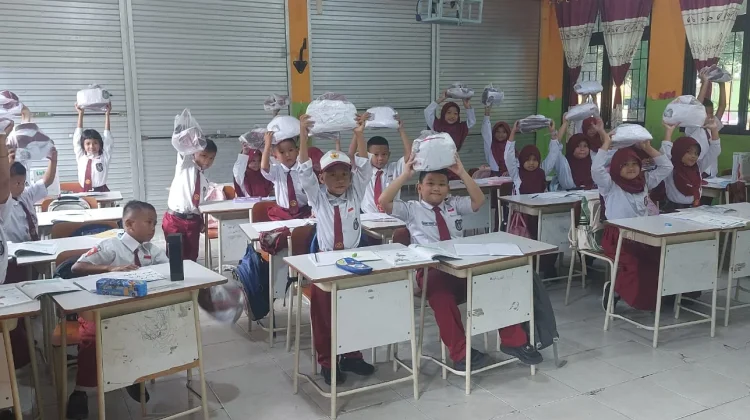 Disdik Nunukan Minta Orang Tua Lapor jika Seragam Sekolah Gratis Kekecilan