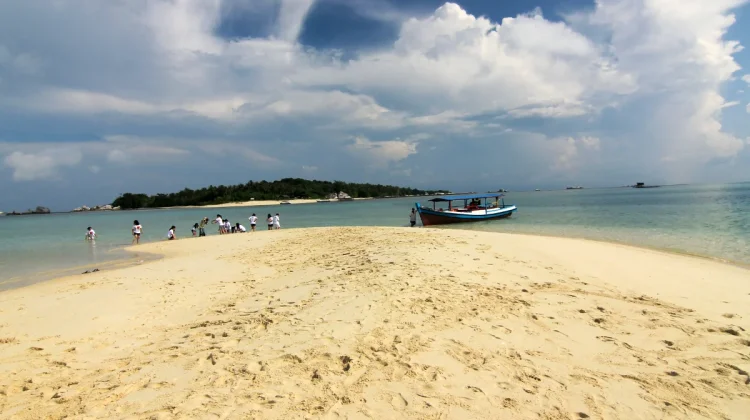 Mengapa Pasir Laut Tidak Ideal untuk Konstruksi Bangunan?
