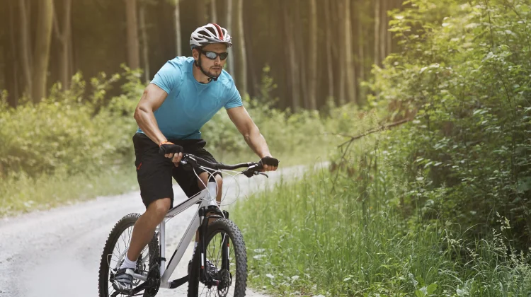 Manfaat Kesehatan dan Tips Jaga Stamina saat Gowes
