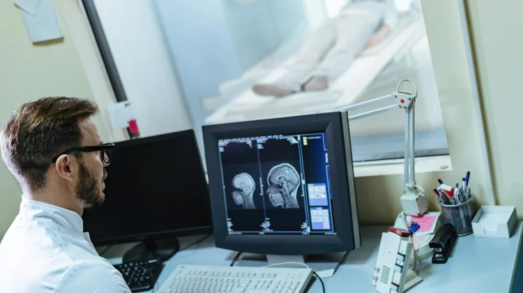 MRI Hasilkan Gambaran Detail tanpa Menggunakan Radiasi Berbahaya