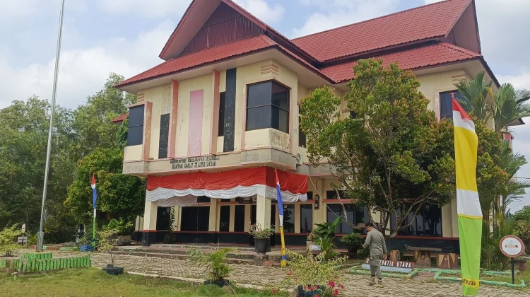 Akses Kantor Camat Sebatik Utara Masih lewat Malaysia