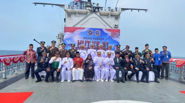 DPRD Nunukan Ikuti Upacara HUT ke-81 RI di Perairan Ambalat Indonesia - Malaysia