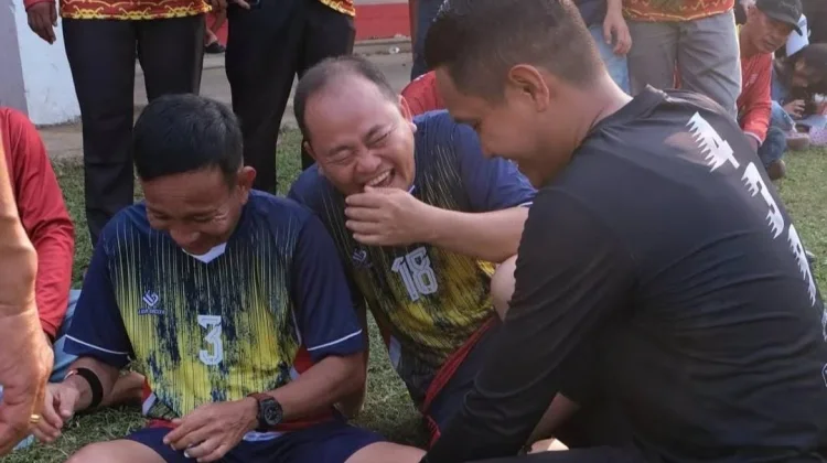 Turnamen Sepak Bola Lintas Batas di Lumbis, Diikuti Tim Malinau dan Sabah