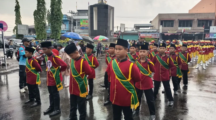 Regu Dua Putra SDIT Ibnu Sina Nunukan Tampil Kompak dengan Busana Melayu Islam