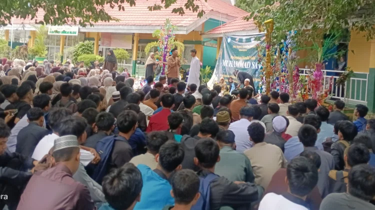 Siswa Smansa Nusa Antusias Ikuti Peringatan Maulid Nabi