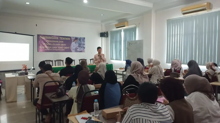 Apoteker, Pengelola Apotek dan Toko Obat harus Mengikuti Bimtek Perijinan