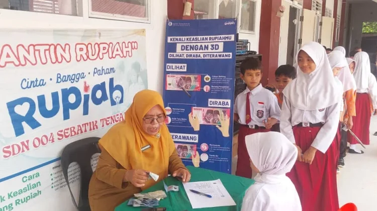 Ringgit Masuk Sekolah, SDN 004 Sebatik Tengah Kenalkan Rupiah Sejak Dini