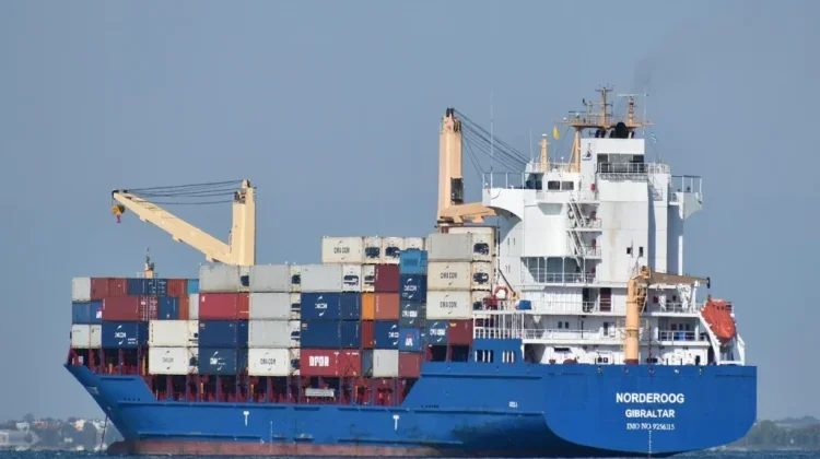 Kapal Kontainer: Tulang Punggung Perdagangan Global Modern
