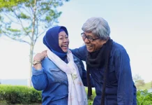 Menjaga Kesehatan Jiwa Tetap Baik pada Masa Lansia