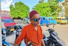 Keteguhan Hati Tukang Ojek Menjemput Rezeki di Bulan Suci Ramadan