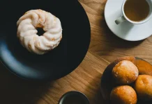 5 Jenis Donat yang Cocok Jadi Teman Minum Kopi