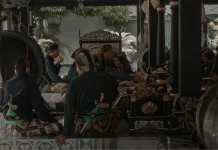 Serba Serbi Gamelan Jawa: Melodi Magis Bercampur Budaya Jawa Kental