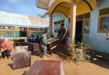 Satgas Pamtas Satya Lembuswana Lakukan Pembersihan Pasca Banjir
