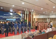 SMK Kesehatan Putra Borneo Wisuda 43 Lulusan Angkatan XII