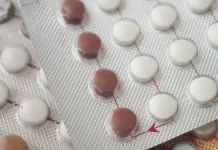 Manfaat Menggunakan Pil KB untuk Jerawat