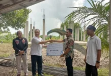 PT.PELNI Cabang Nunukan Beri Bantuan Bahan Material untuk Pembangunan Masjid