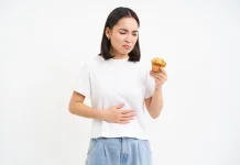 Makanan dan Minuman yang Harus Dihindari saat Menstruasi