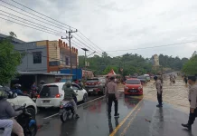 Banjir Luapan Air Sungai Rendam Ruas Jalan Sei Sembilan Nunukan