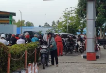 Warga Nunukan Minta APMS Layani Motor Thunder Belakangan saat Antre BBM