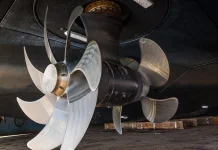 Azimuth Thruster Dengan Kemampuan Berputar Penuh ke Segala Arah